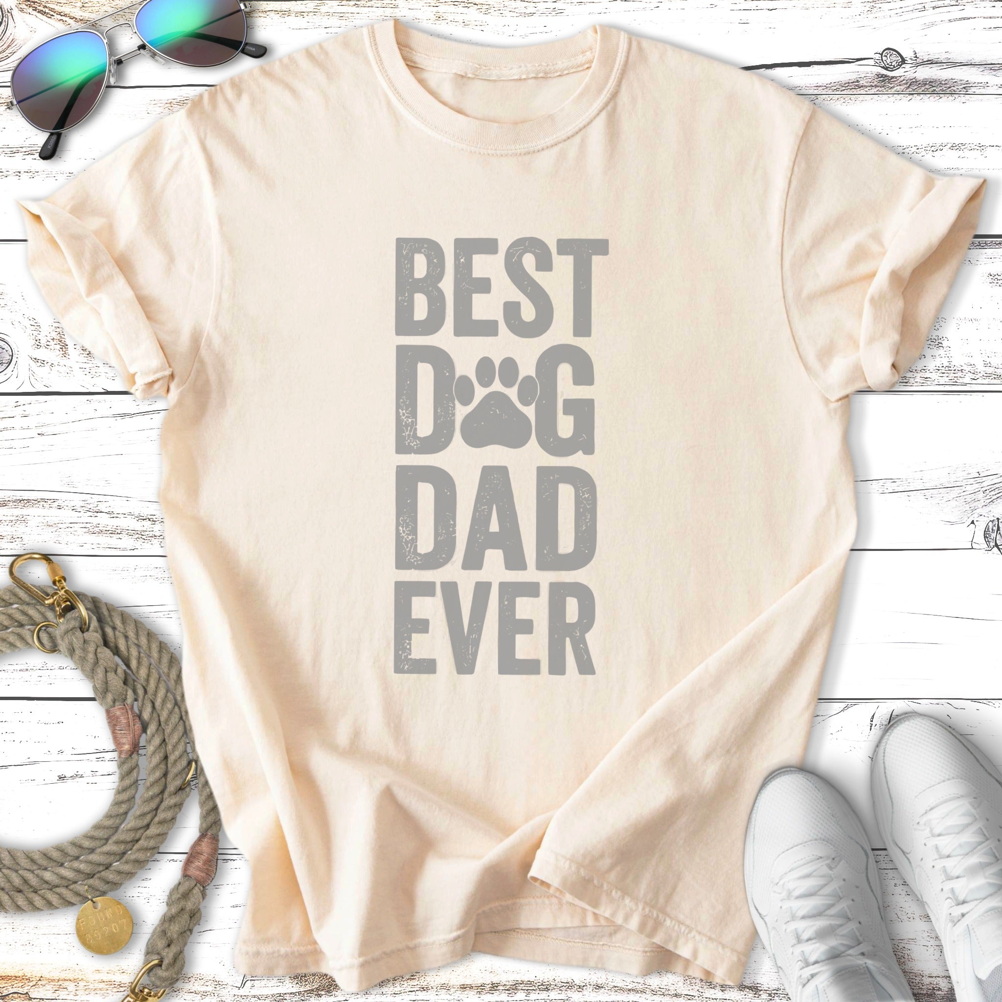 Cream t-shirt with "BEST DOG DAD EVER" text in gray.