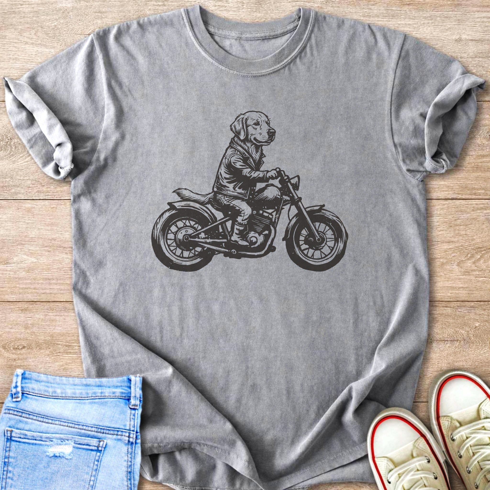 Gray t-shirt with a charcoal sketch of a dog riding a motorcycle.
