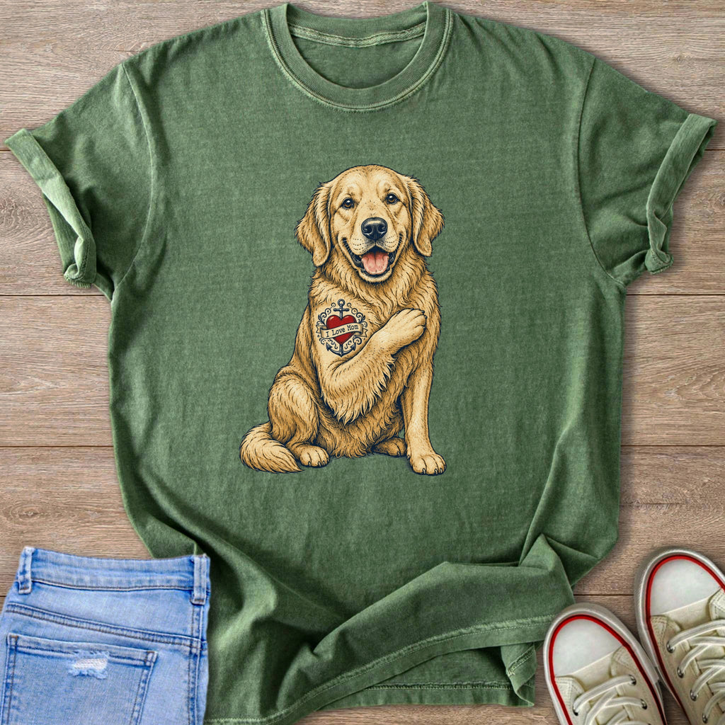 Green t-shirt with golden retriever graphic that says "I Love Mom"