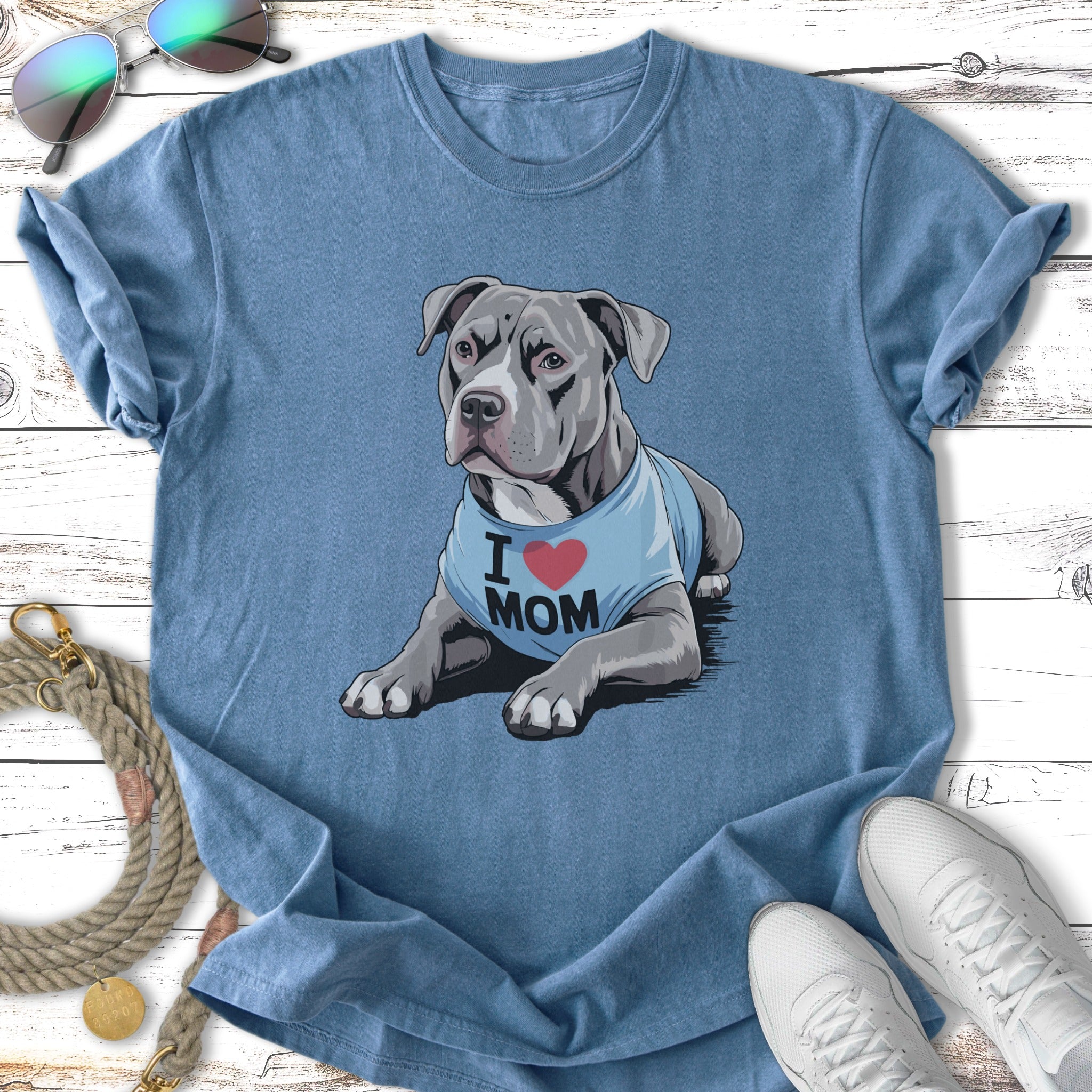 Blue t-shirt with "I ❤️ MOM" graphic featuring a pit bull.